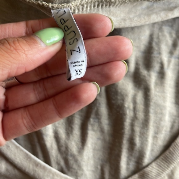 Tshirt - Picture 2 of 3